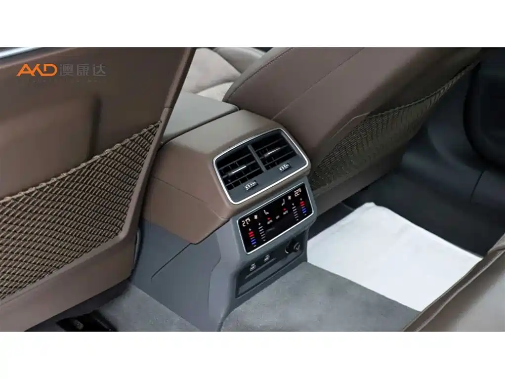 Audi A7L 2022 45 TFSI quattro S-line Paladin фото 9