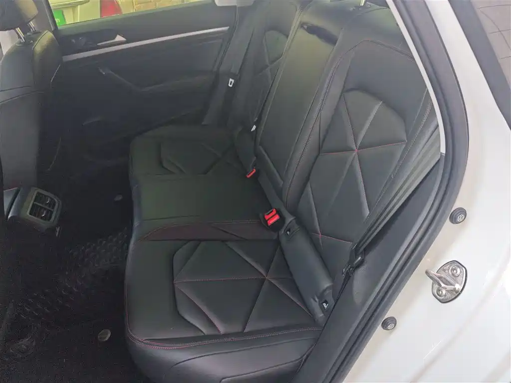 Volkswagen Lavida 2024 Model 300TSI DSG Starlight Leading Edition фото 17