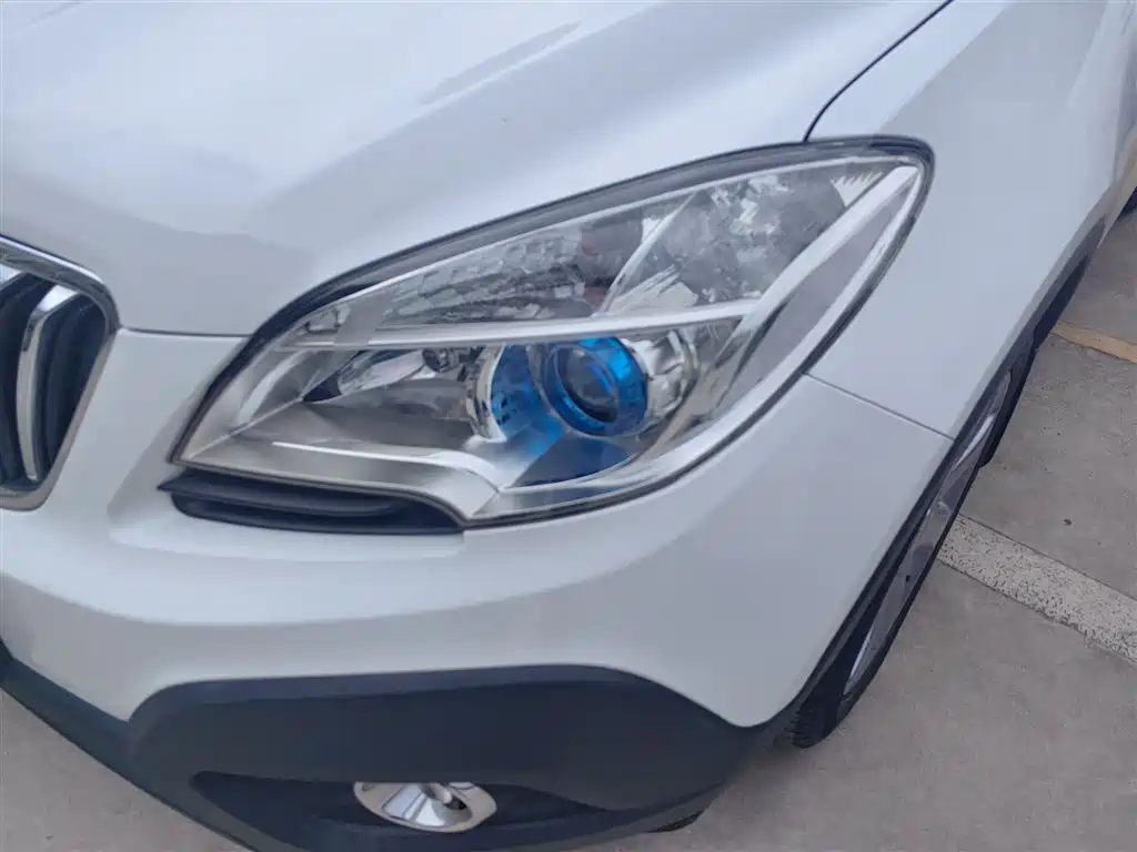 Buick Encore 2015 1.4T Automatic 2WD Urban Elite фото 3