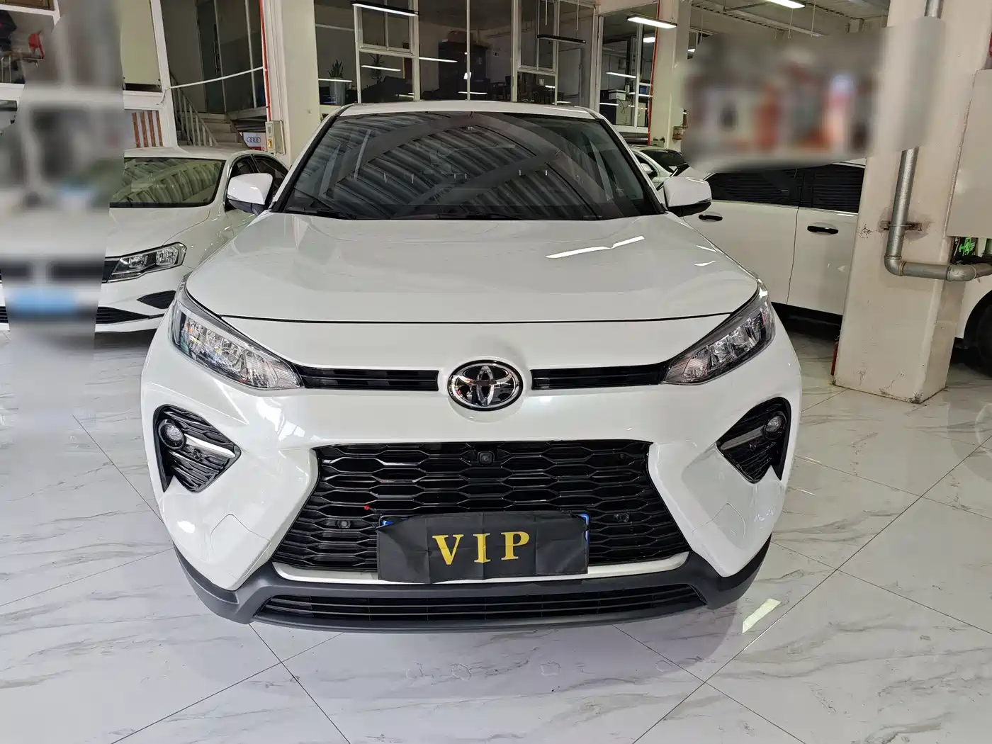 Toyota Wildlander 2022 2.0L CVT AWD Luxury Edition фото 2