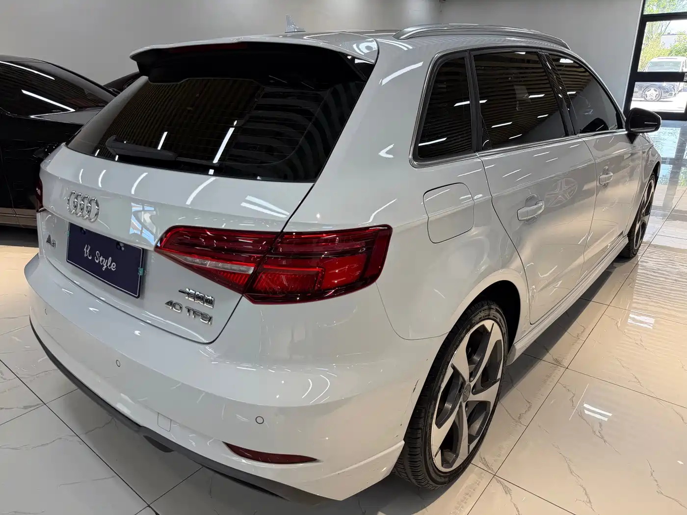 Audi A3 2018 30th Anniversary Sportback 40 TFSI Sport фото 7