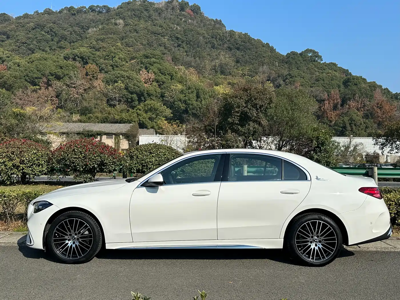 Mercedes-Benz C-Class 2024 Facelift C 200 L Sport фото 3