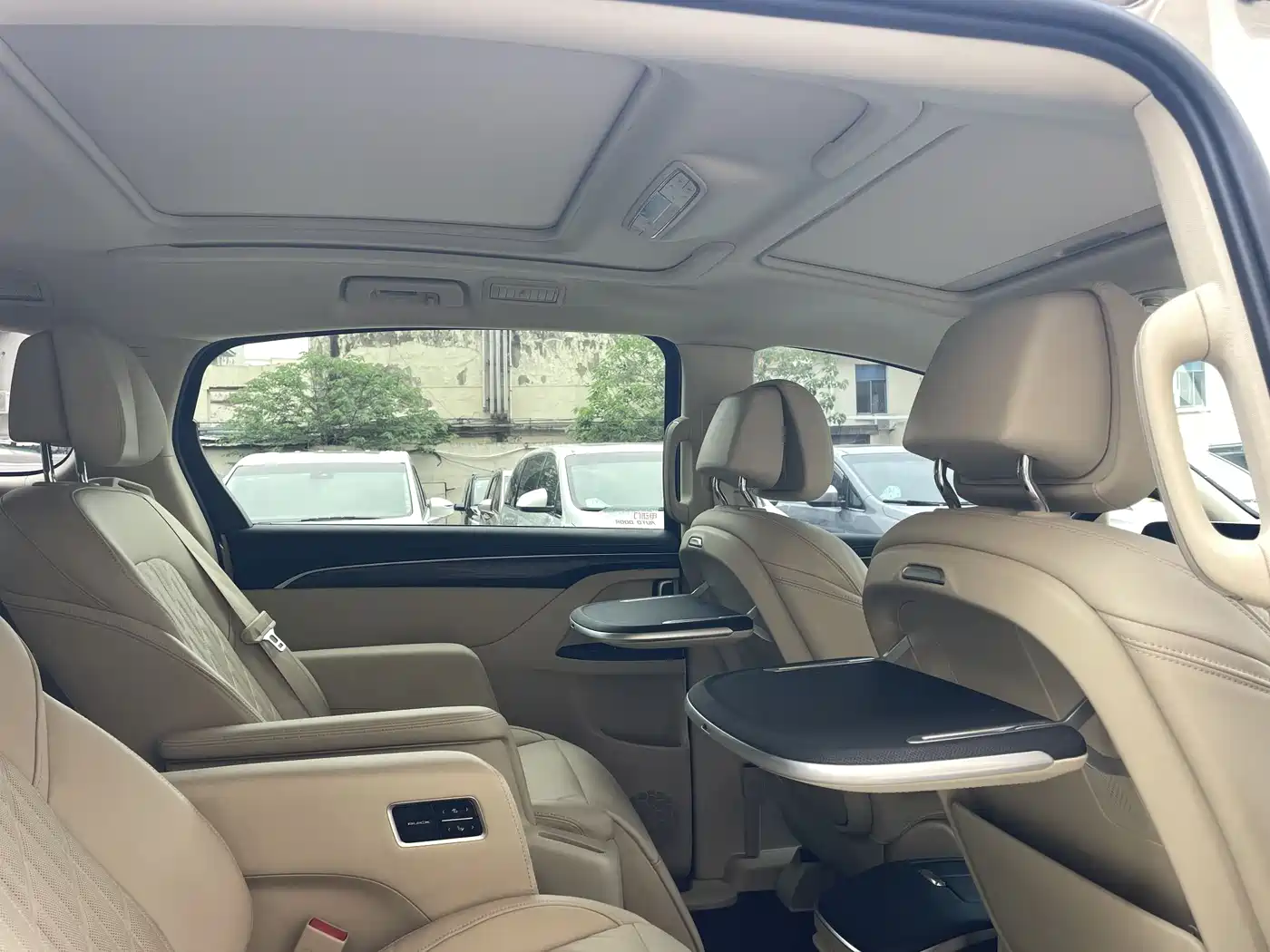 Buick GL8 2020 Model ES Landglory 653T Luxury фото 13