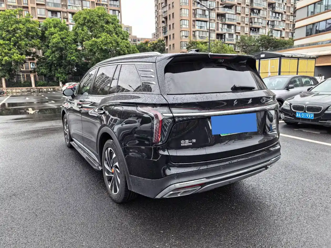 Hongqi HS7 PHEV 2025 2025 Revised Model 2.0T PHEV 4WD Flag Ultimate Edition 6-Seater