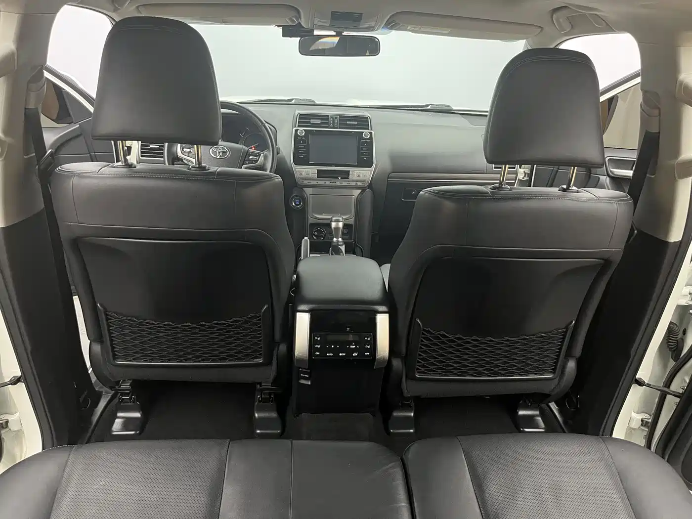 Toyota Prado 2018 3.5L Automatic TX-L Rear-mounted Spare Tire фото 22