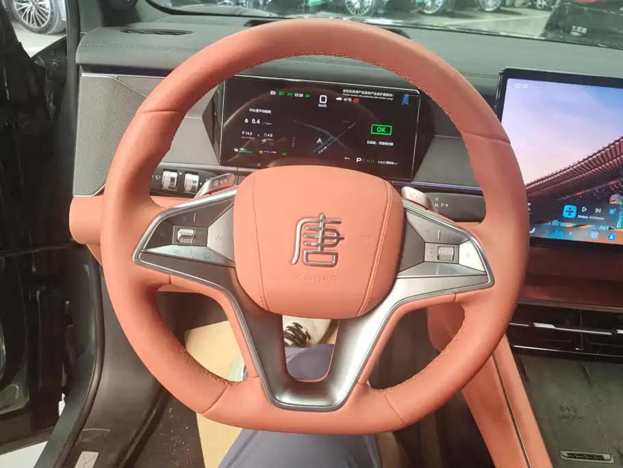 BYD Tang L 2025 2025 DM 175KM Drone Player Edition