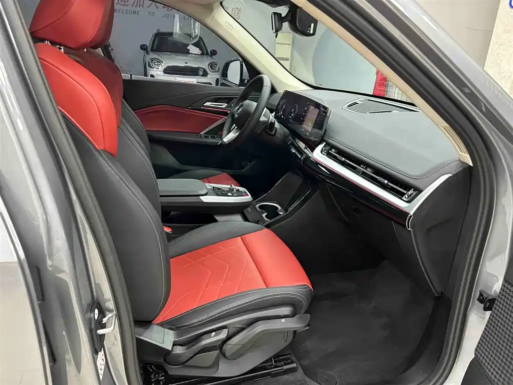 BMW X1 2023 sDrive20Li X Design Package фото 13