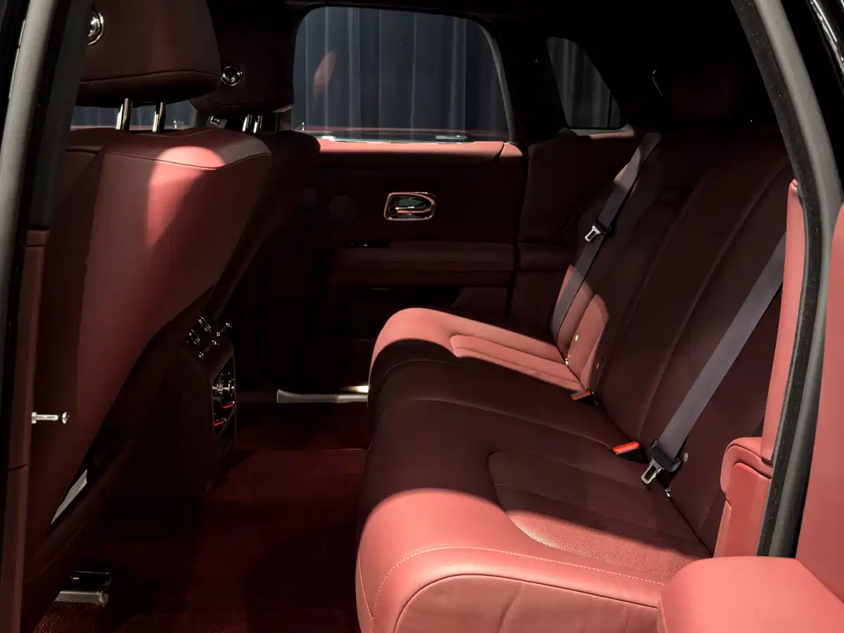 Rolls-Royce Ghost 2021 6.7T Standard Wheelbase фото 16