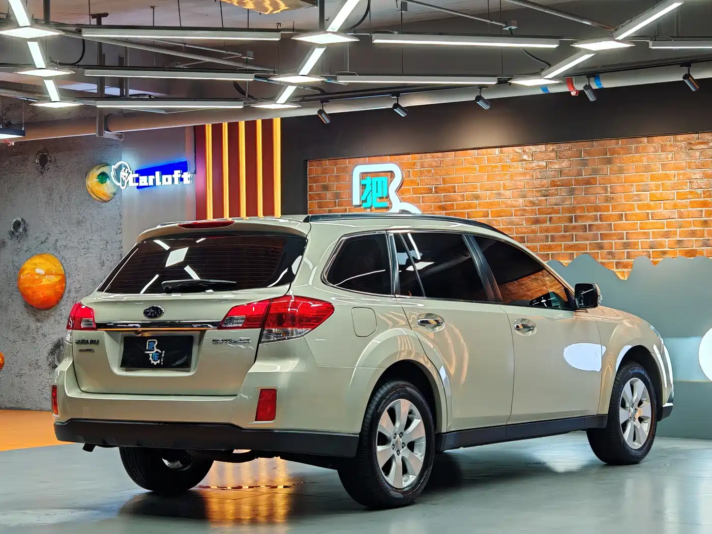 Subaru Outback 2011 2.5i Luxury Navigation Edition фото 11