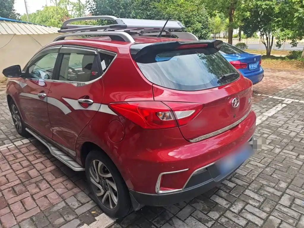 JAC Motors Refine S2 2015 2015 1.5L CVT Luxury Smart