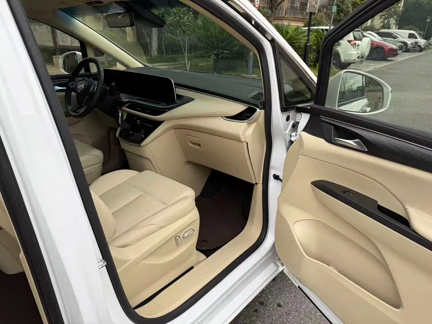 Buick GL8 2022 ES Landmark 653T Premium фото 8