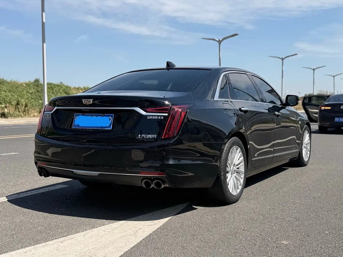 Фото 10 - Cadillac CT6