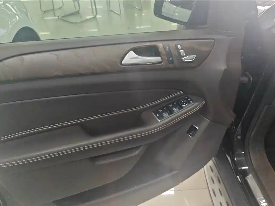 Mercedes-Benz GLE 2017 GLE 320 4MATIC Dynamic фото 7
