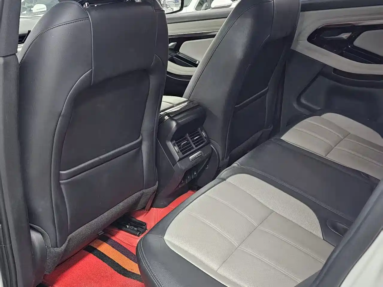 Фото 9 - Land Rover Range Rover Evoque
