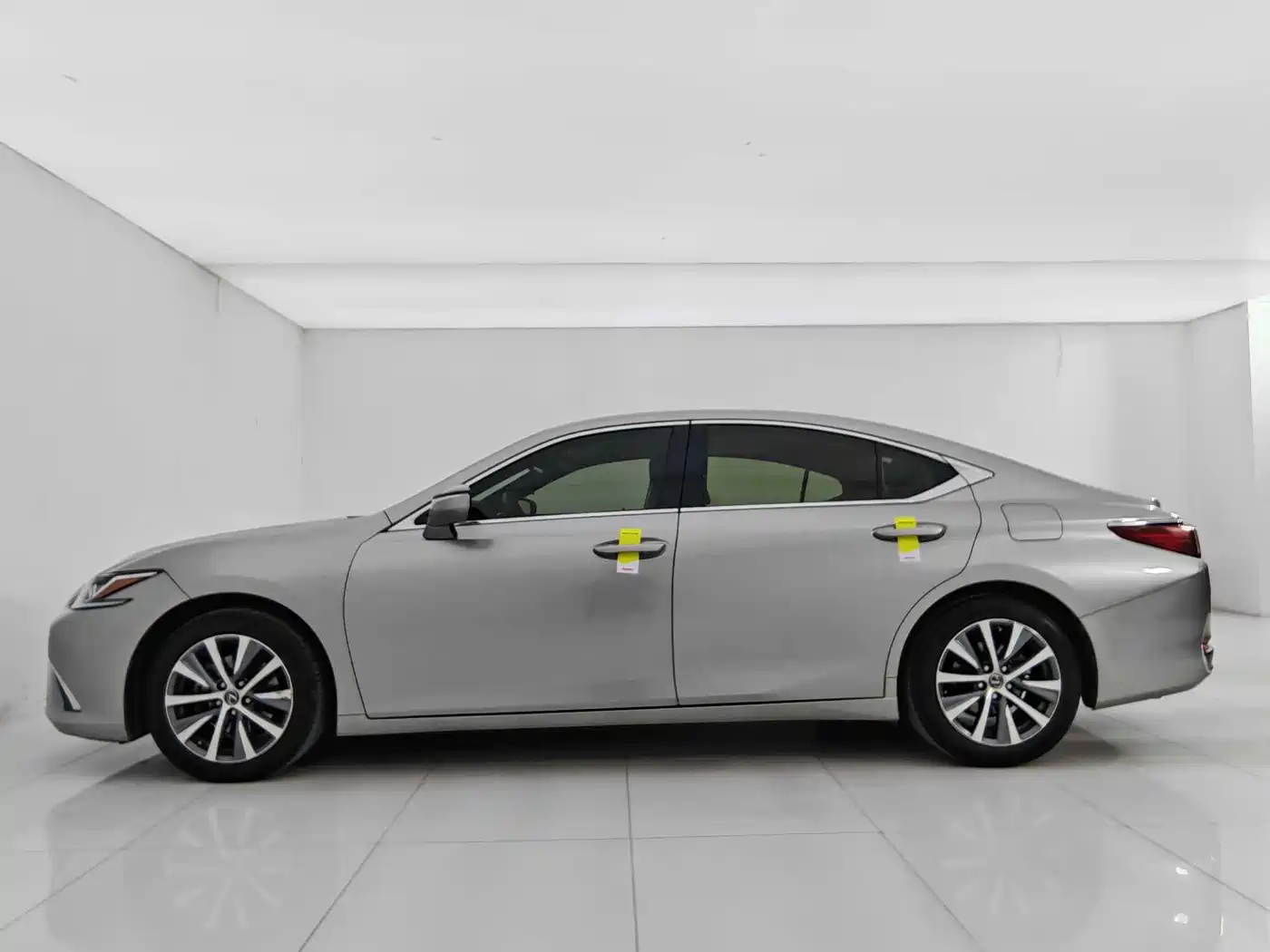 Lexus ES 2020 200 Excellence фото 4
