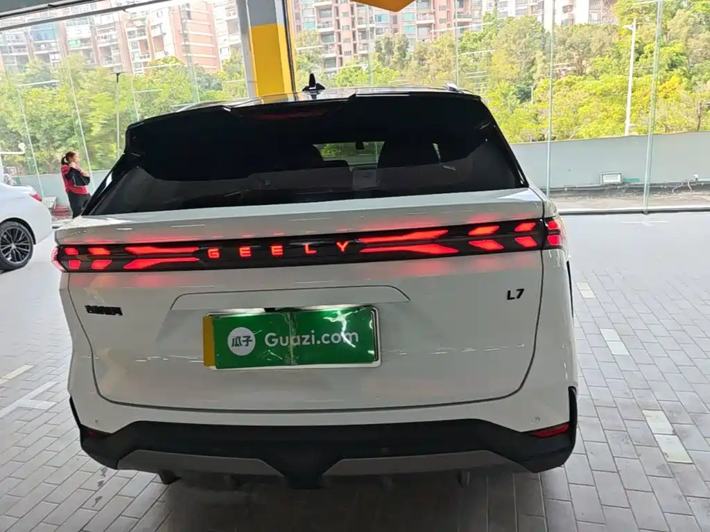 Geely Galaxy Galaxy L7 2023 2023 1.5T 115km Starship