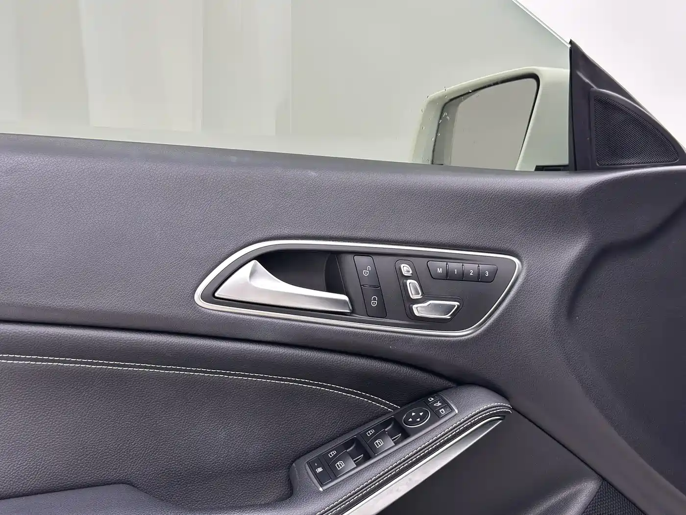 Mercedes-Benz CLA (Import) 2018 CLA 200 Fashion Edition фото 6