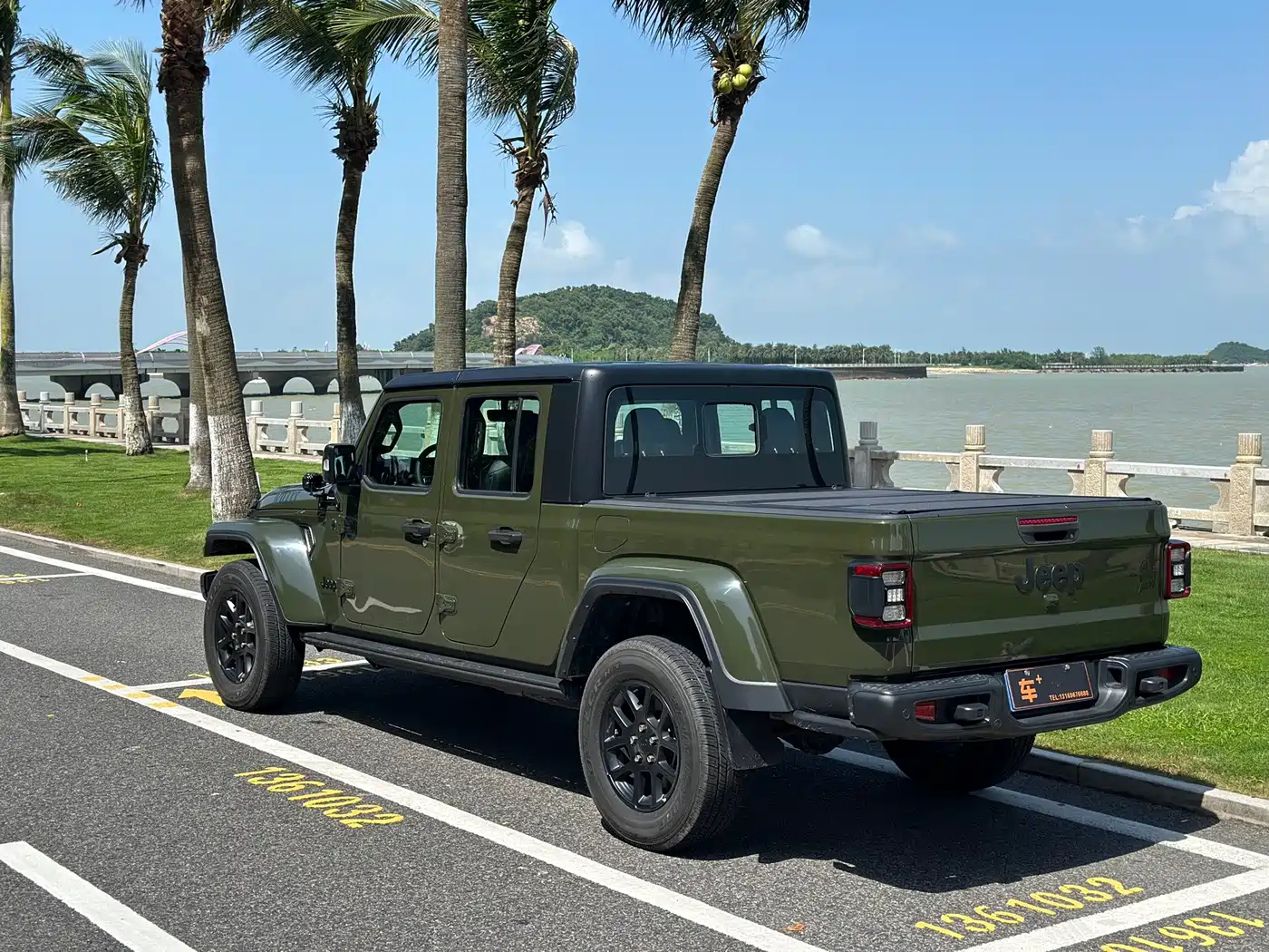 Jeep Gladiator 2026 2023 3.6L Overland