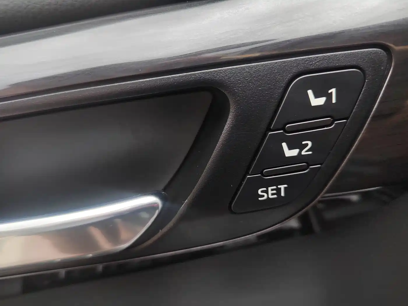 Toyota Crown Kluger 2021 2.5L HEV AWD Flagship Edition фото 14