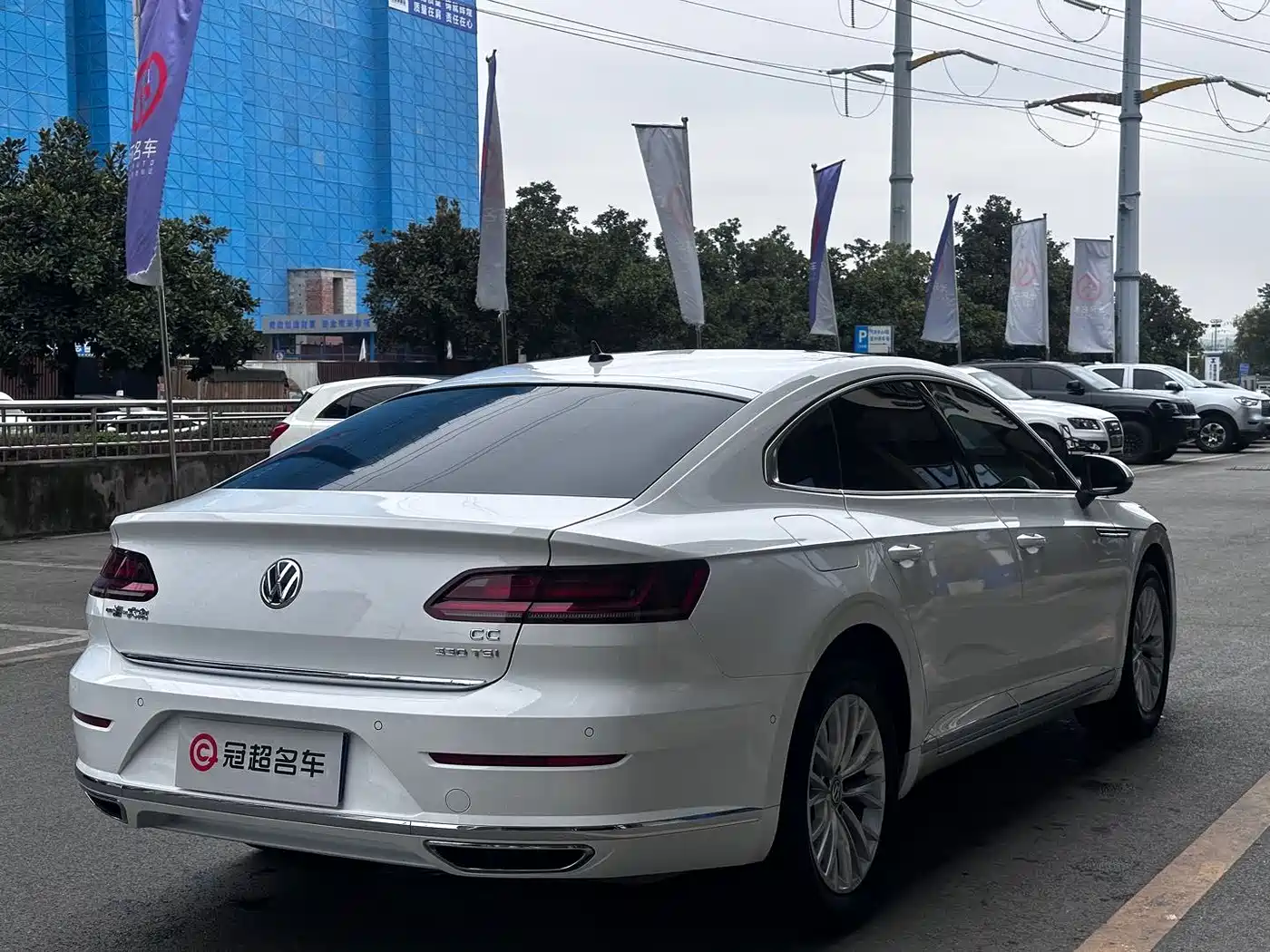 Volkswagen FAW-Volkswagen CC 2020 330TSI Glamour Version China VI фото 4