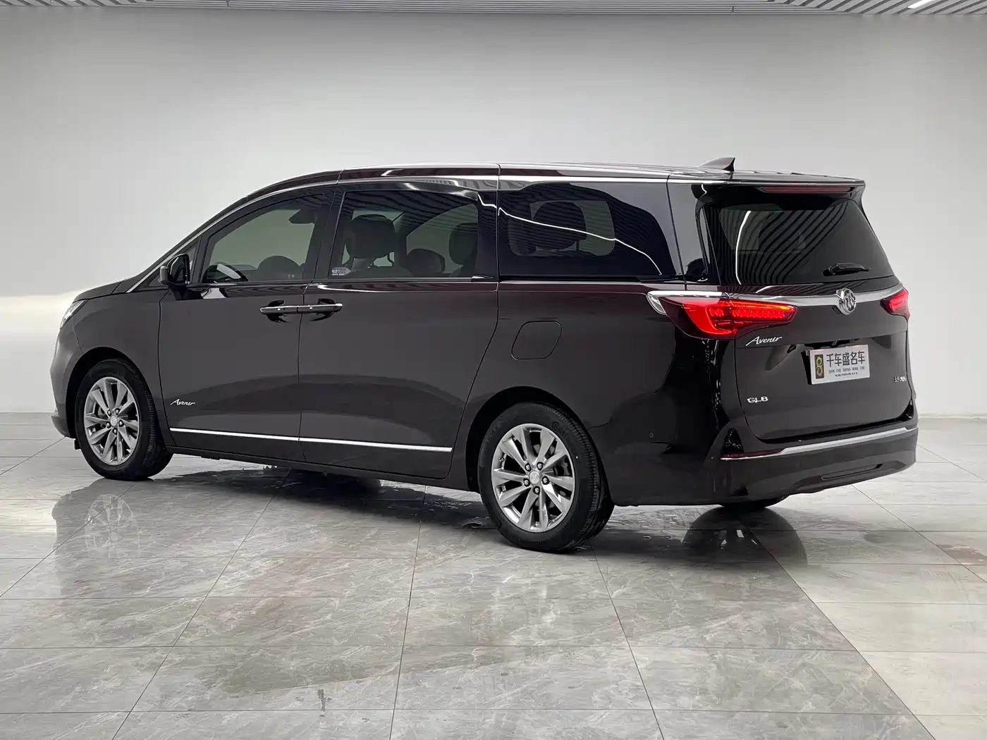 Buick GL8 2020 Avenir Six-Seat Elegance Edition фото 4