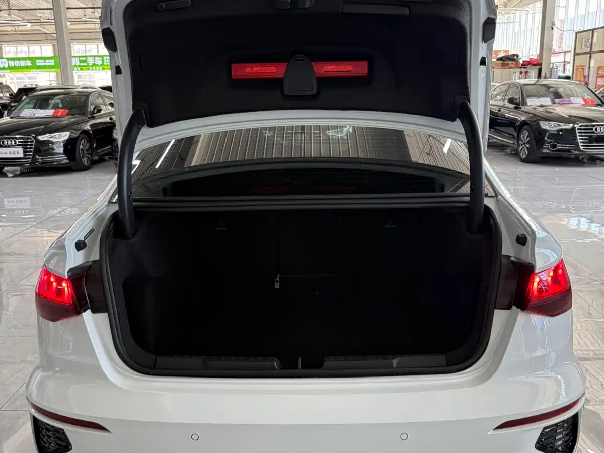 Audi A3 2023 A3L Limousine 35 TFSI Fashion Sport фото 18