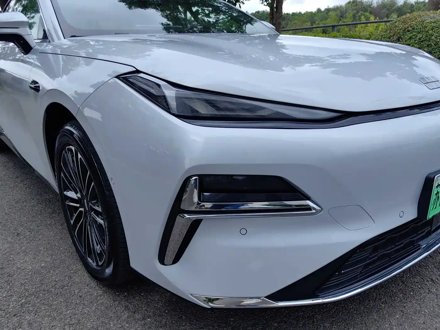 Geely Galaxy Galaxy Xingyao 8 2025 130km EM-i Premium Edition фото 31