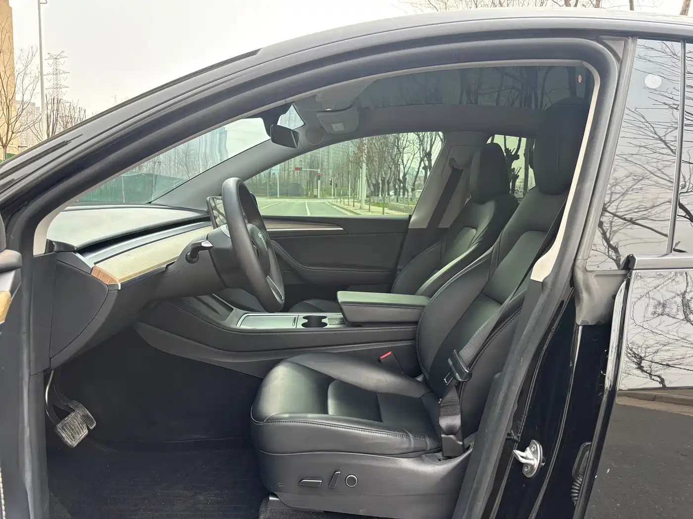 Tesla Model Y 2022 Facelift Rear-Wheel Drive Version фото 4