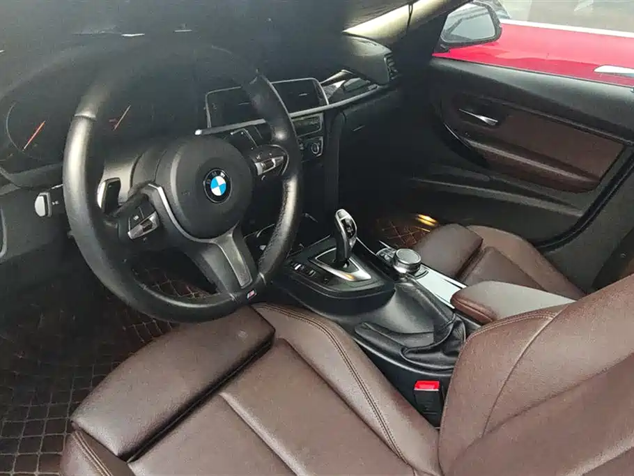 BMW 3 Series 2019 320Li M Sport Package фото 12