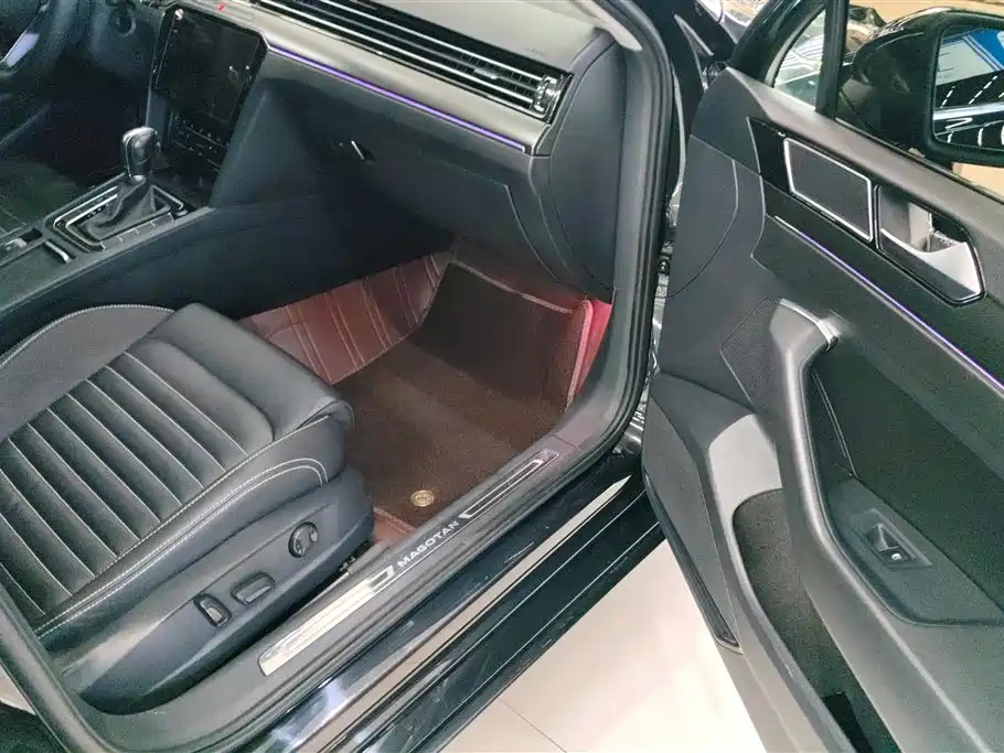Volkswagen Magotan 2020 330TSI DSG Leading фото 7