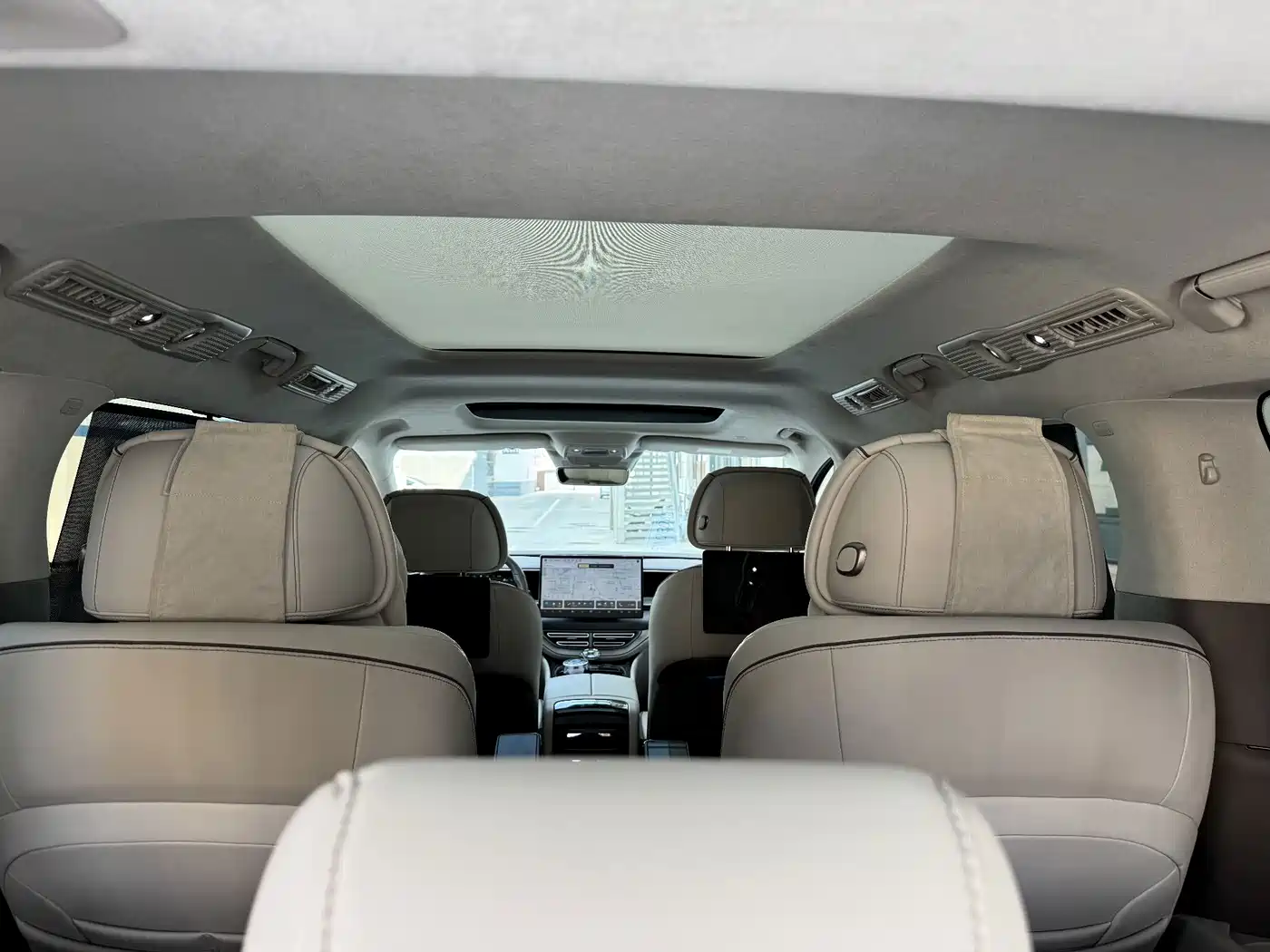 Denza D9 2023 2022 DM-i 970 AWD Flagship
