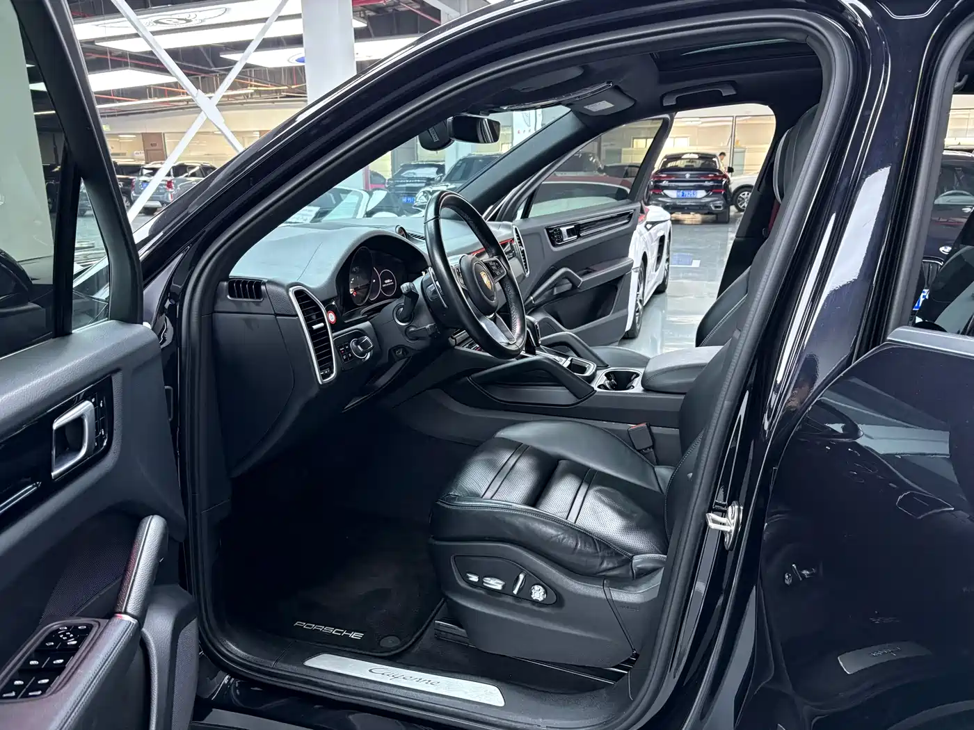 Porsche Cayenne 2018 Cayenne 3.0T фото 4