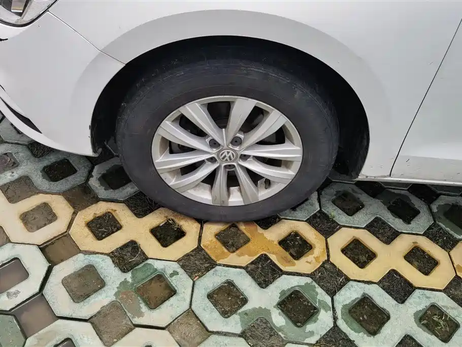 Volkswagen Bora 2018 1.5L Automatic Fashion фото 6