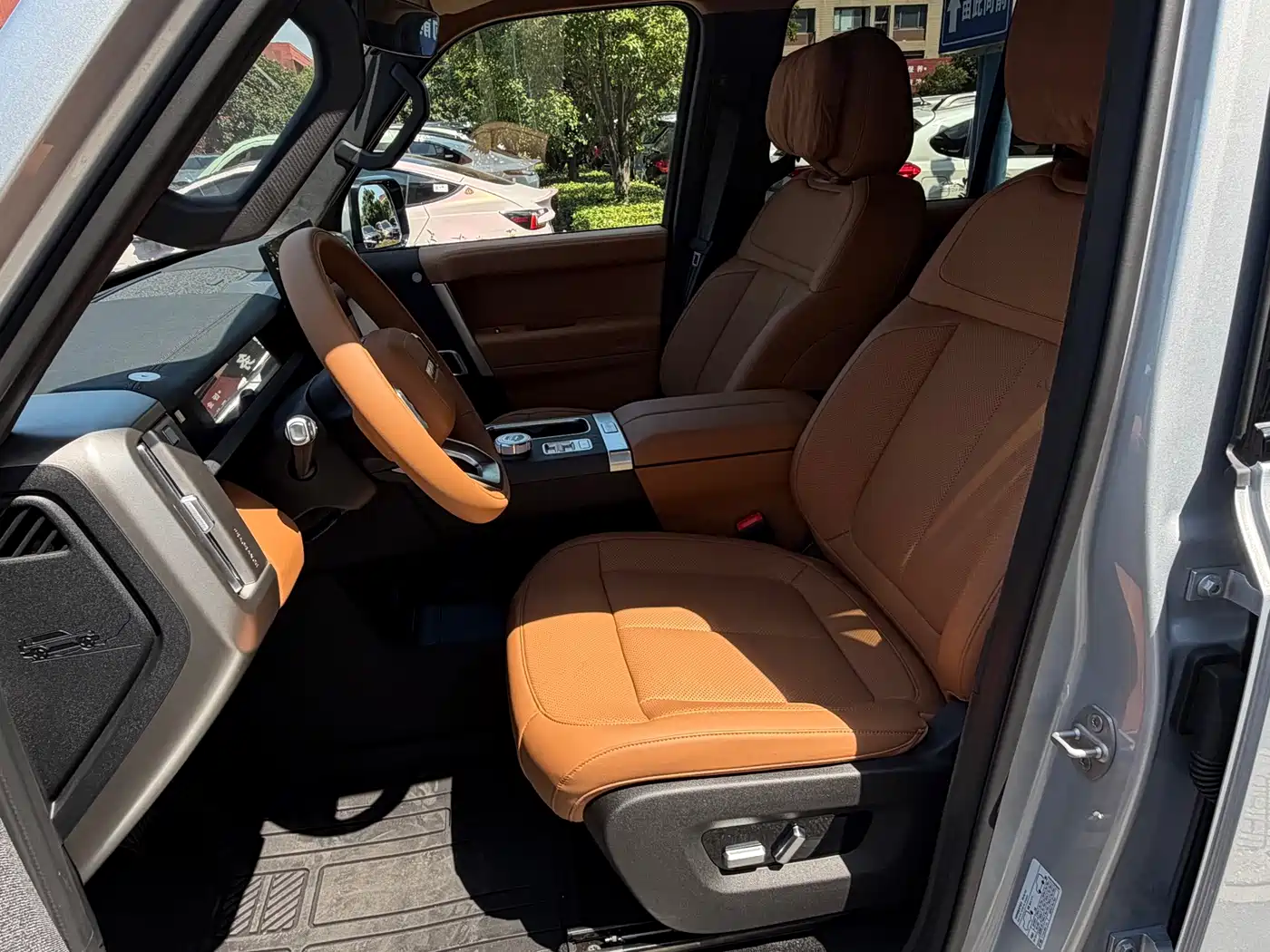 iCAR V27 2026 2026 200KM AWD Falcon 500