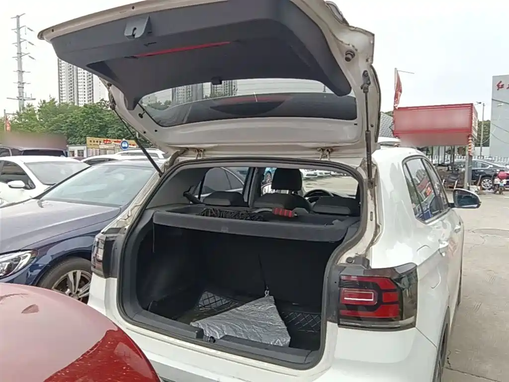 Volkswagen Tanying 2021 1.5L Automatic Smart Connect Edition фото 19