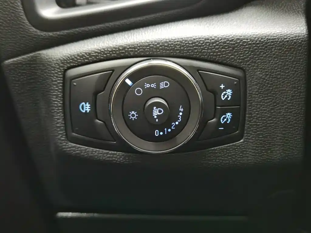 Ford EcoSport 2018 2018 1.5L Manual Wing Elite