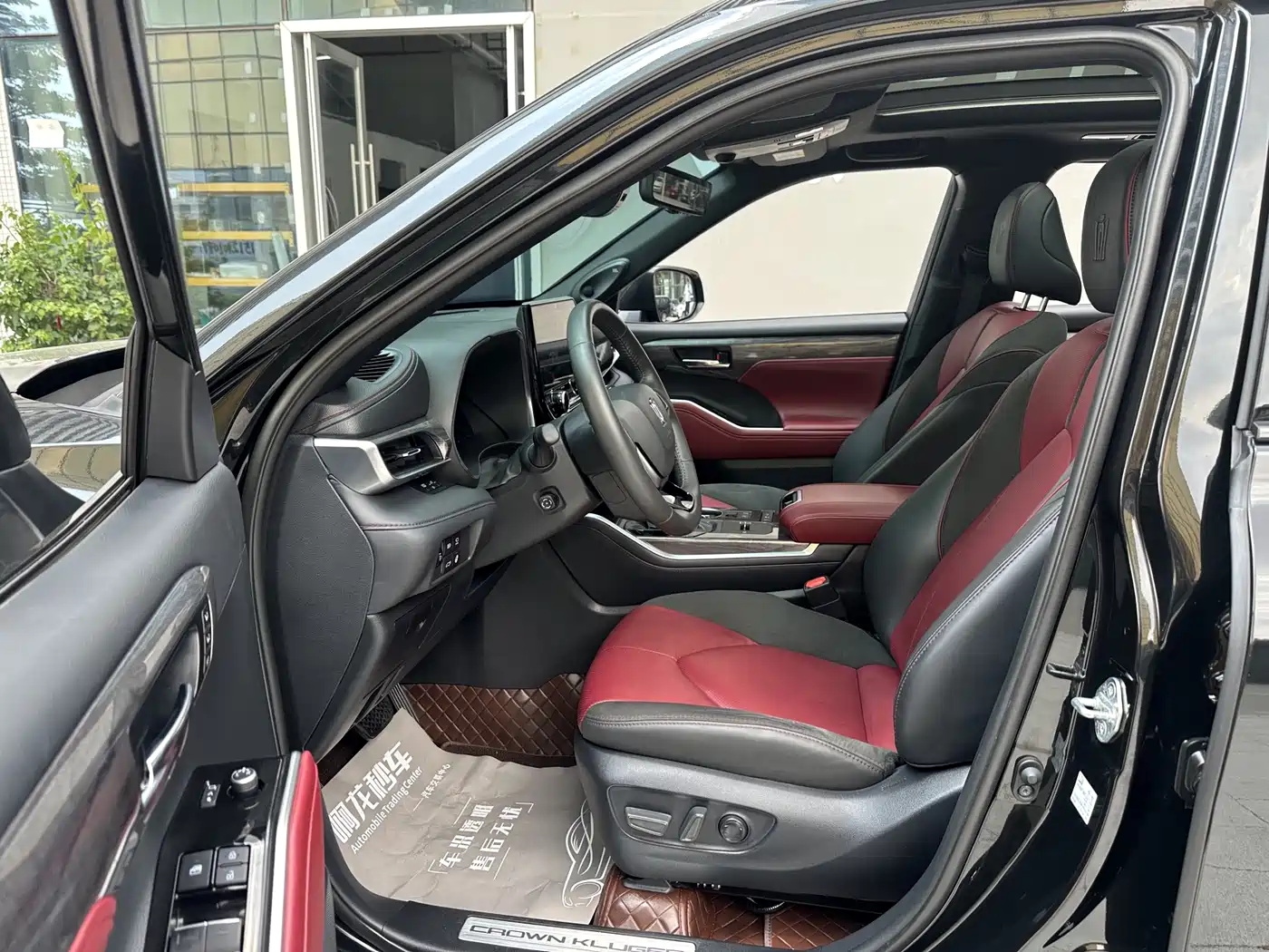 Toyota Crown Kluger 2024 2.5L HEV 4WD Flagship Edition фото 6