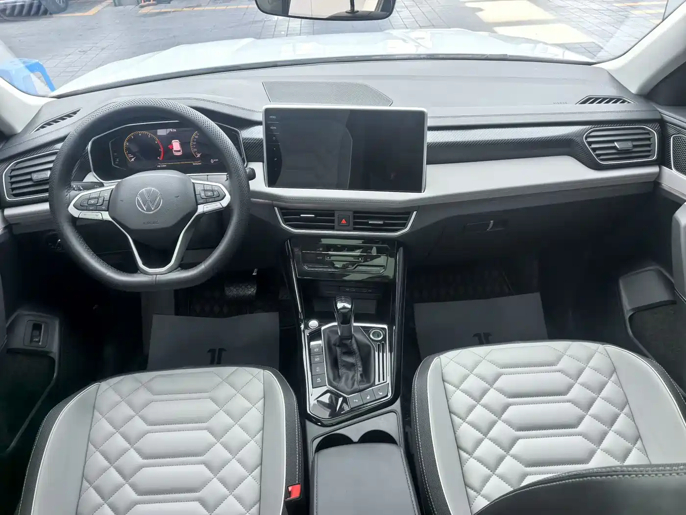 Volkswagen Tayron 2023 280TSI 2WD Luxury Plus Advanced Edition фото 9