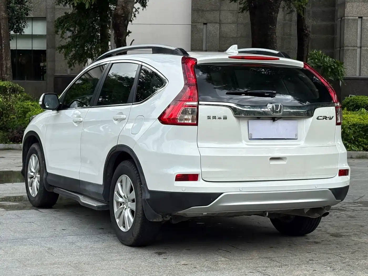 Фото 15 - Honda CR-V