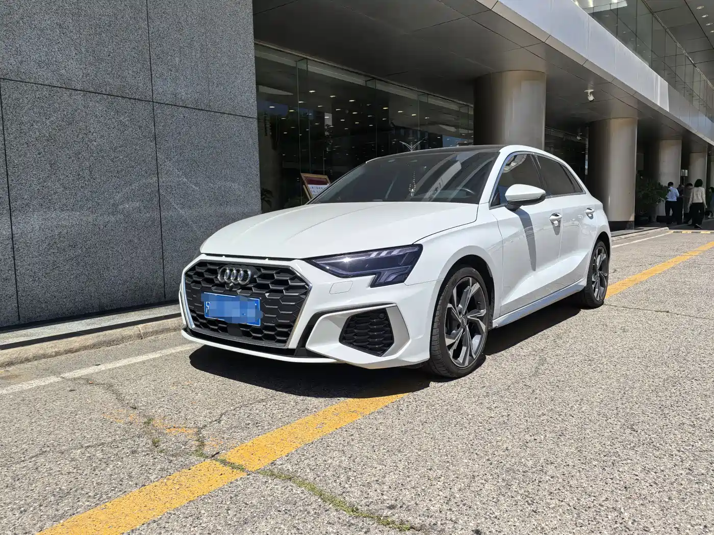 Audi A3 2021 Sportback 35 TFSI Luxury Sport фото 3