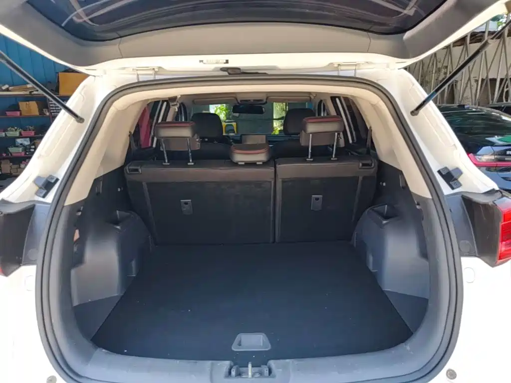 Photo 19 - Changan CS75