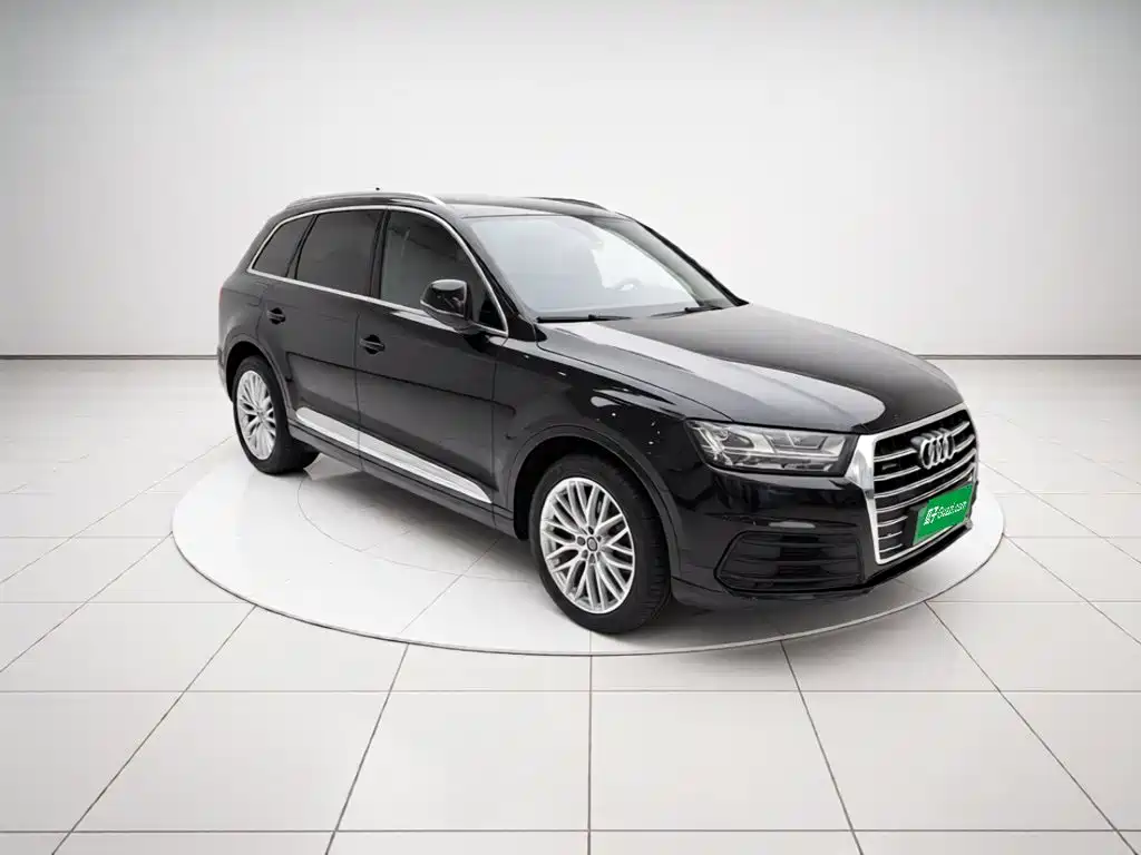 Photo 3 - Audi Q7