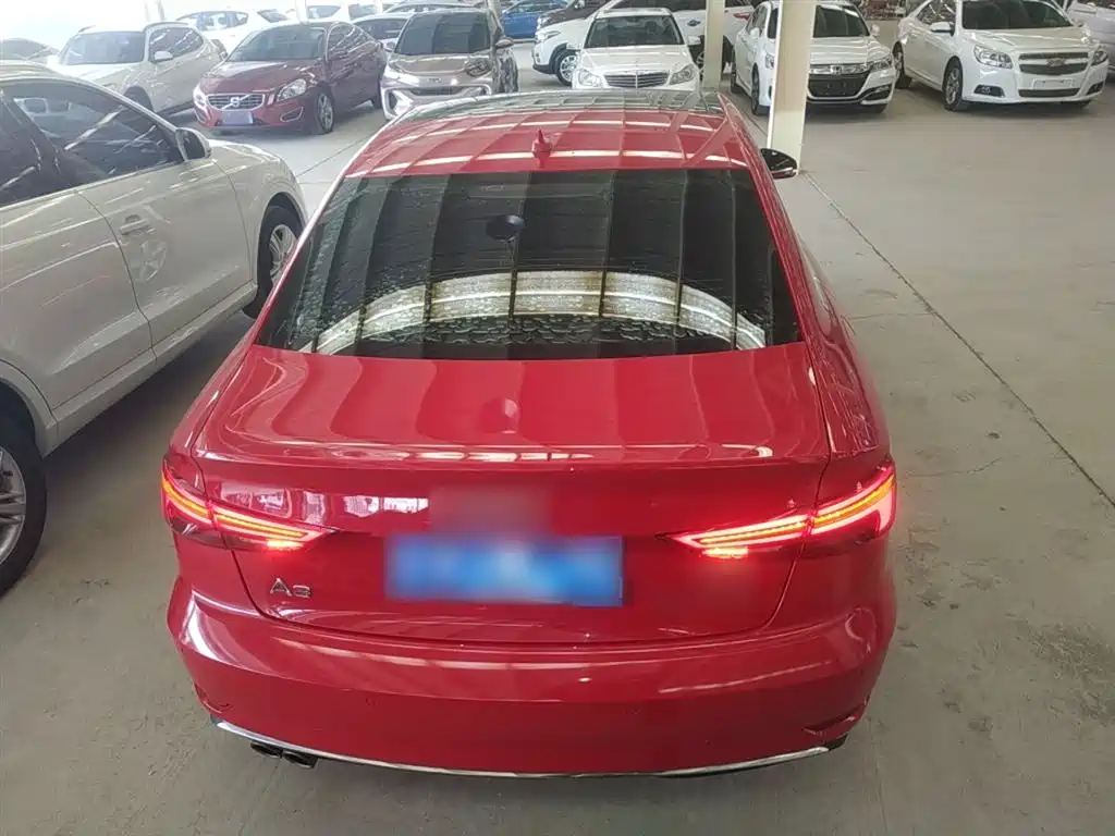 Audi A3 2018 30th Anniversary Limousine 35 TFSI Style фото 6