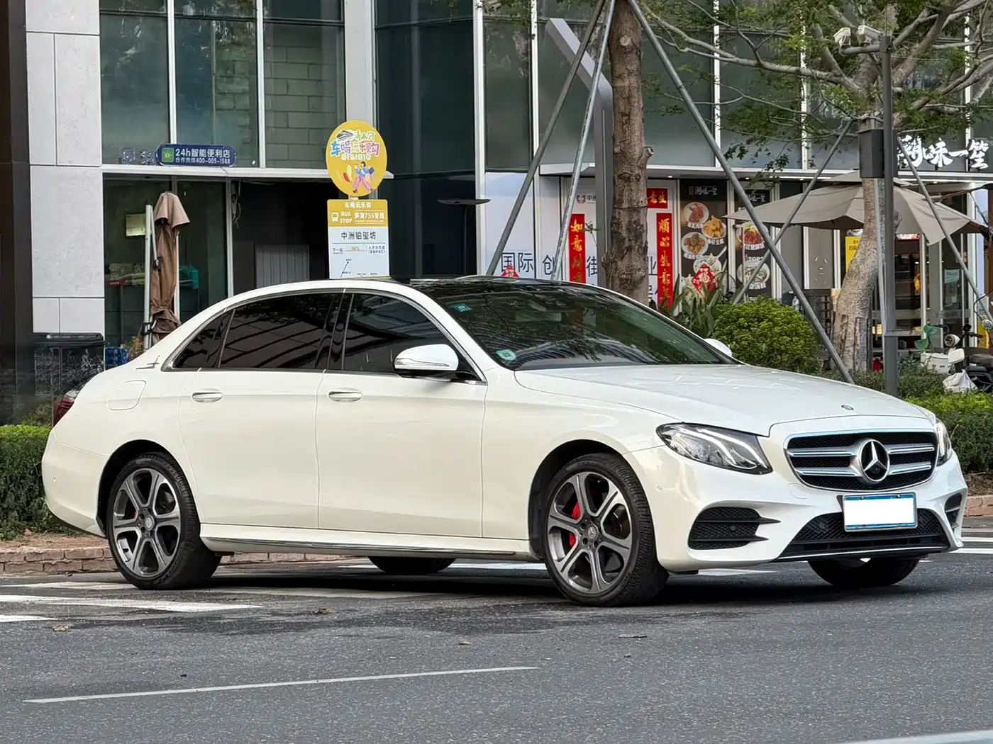 Mercedes-Benz E-Class 2016 E 300 L Sport Fashion Type фото 6