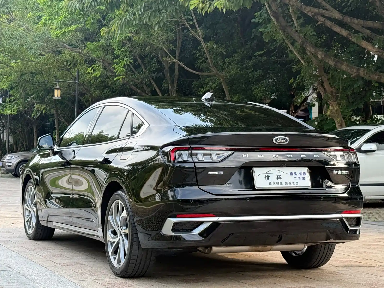 Фото 15 - Ford Mondeo
