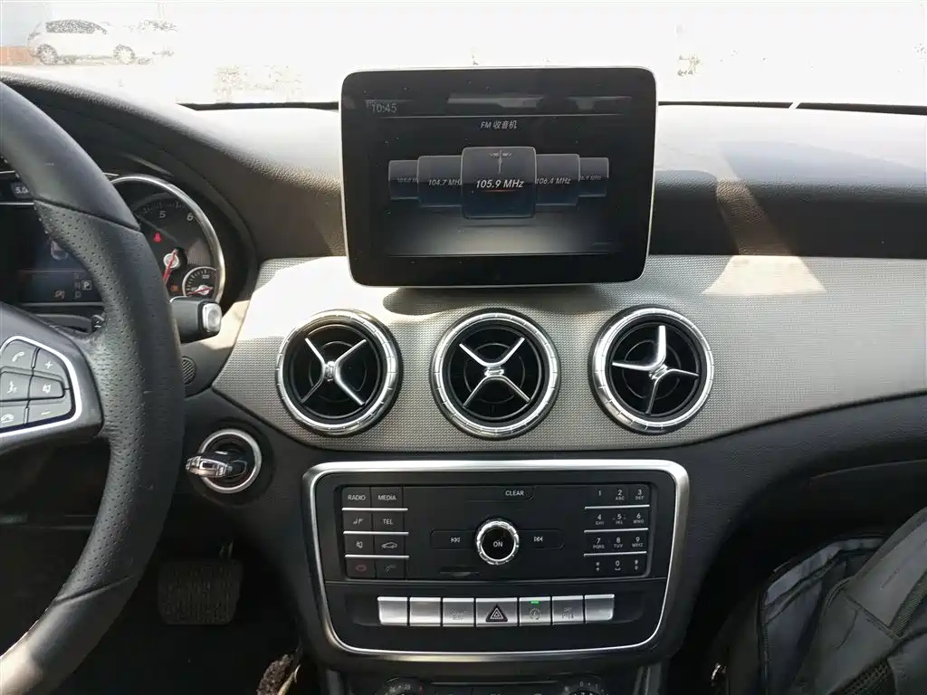 Mercedes-Benz CLA (Import) 2018 CLA 200 Dynamic Edition фото 13