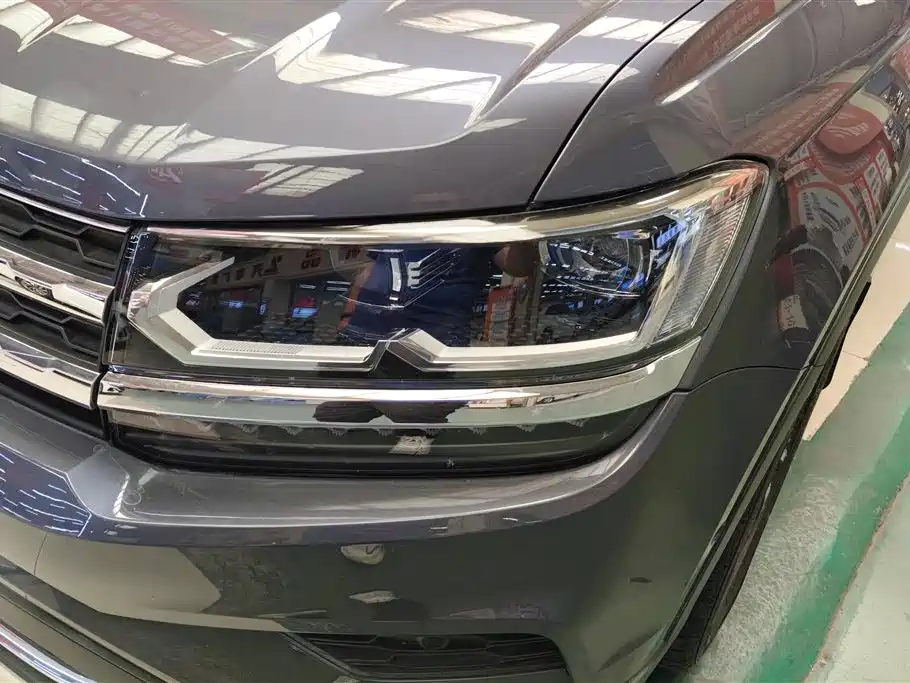 Volkswagen Tharu 2019 Model 330TSI 4WD Flagship Edition China VI фото 5