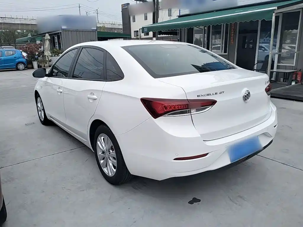 Фото 5 - Buick Excelle