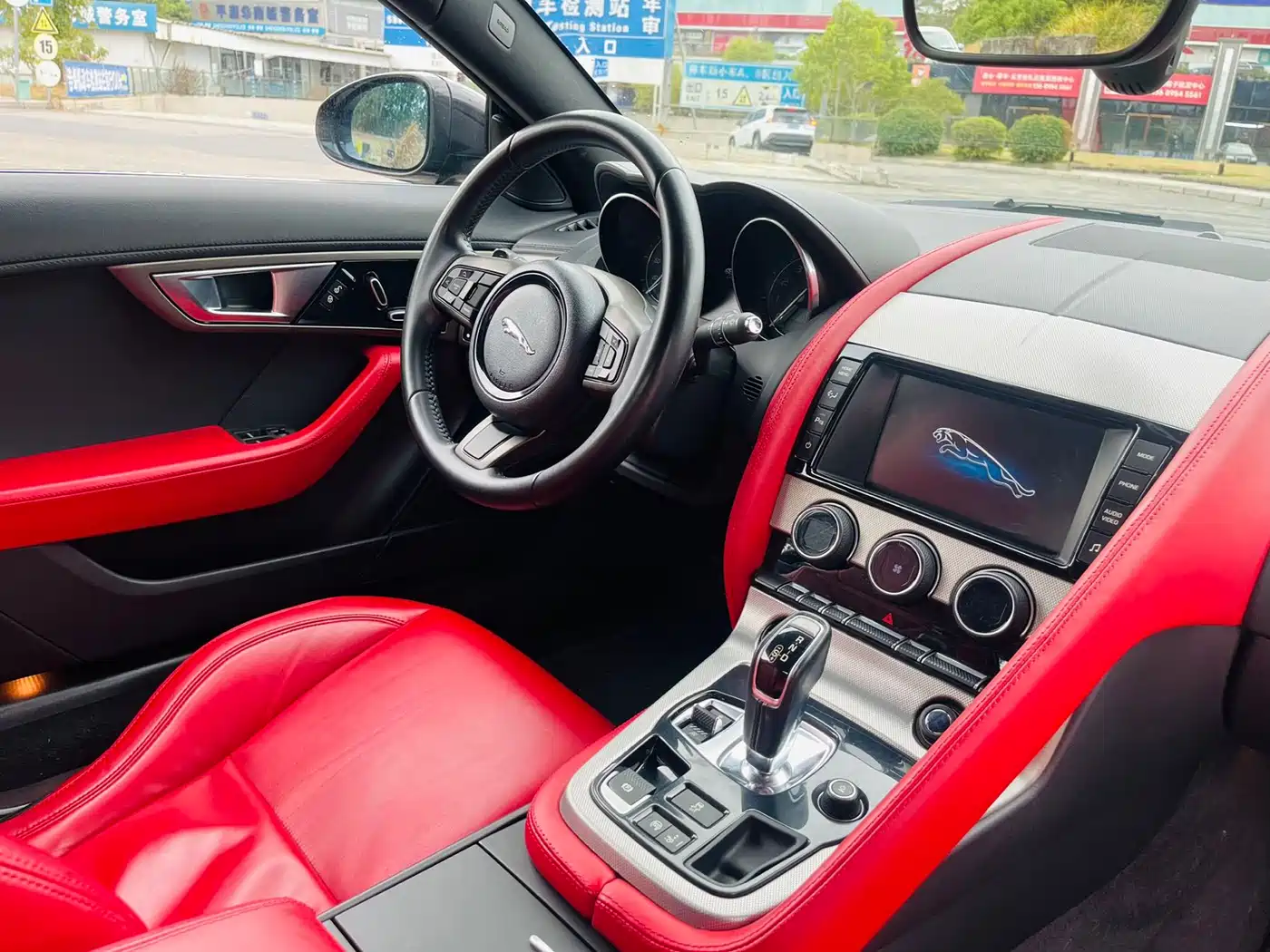 Jaguar F-TYPE 2015 3.0 SC Hardtop фото 8