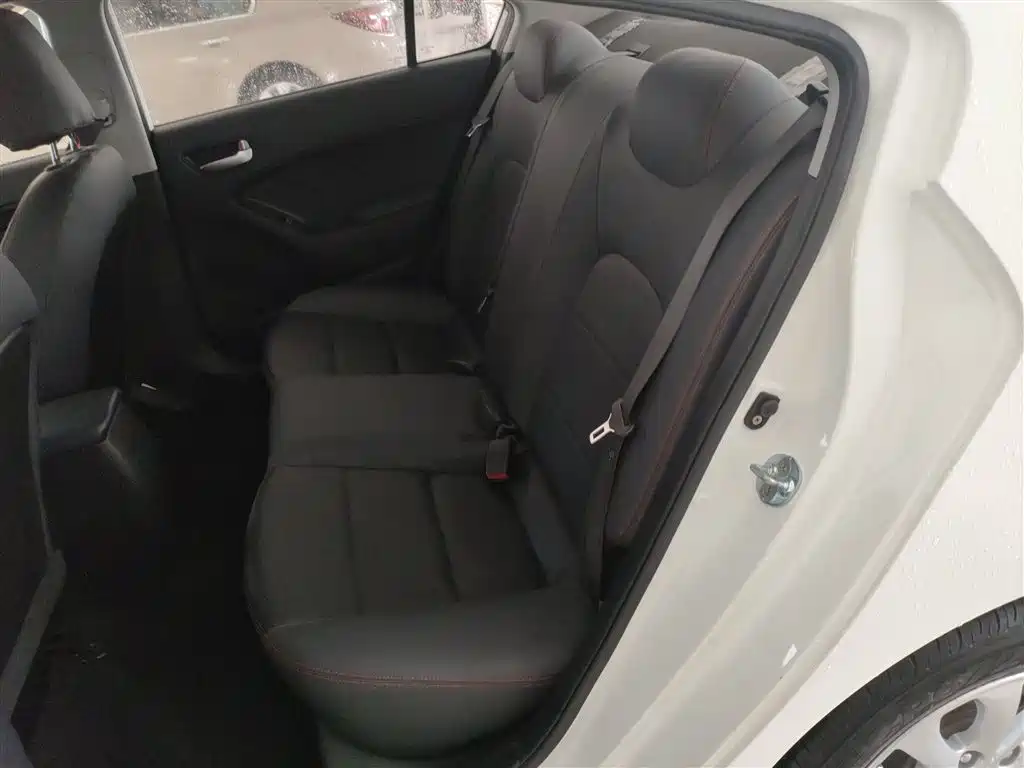 Kia K3 2016 1.6L Manual GL фото 13